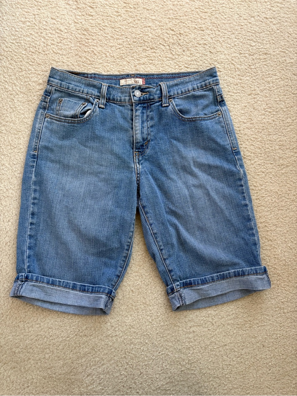 Levi’s Y2K vintage 515 blue denim shorts sz 4 10” inseam mid rise western summer